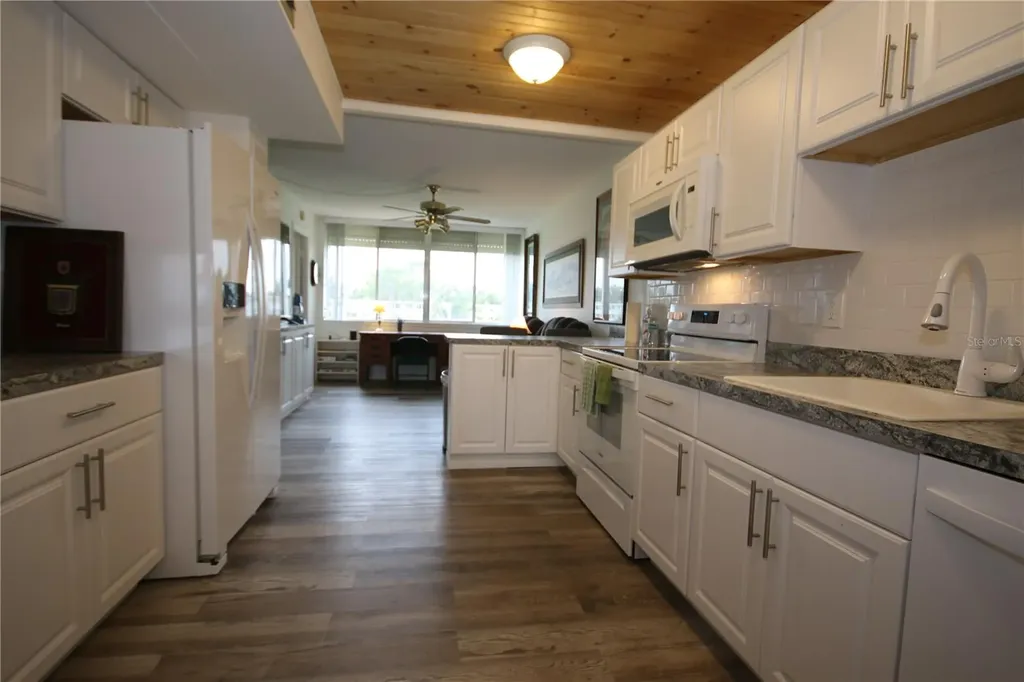 4880 Locust Street NE St Petersburg FL 33703