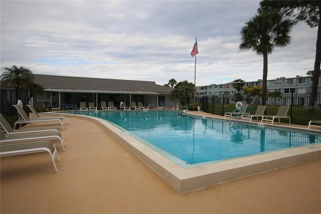 4880 Locust Street NE St Petersburg FL 33703