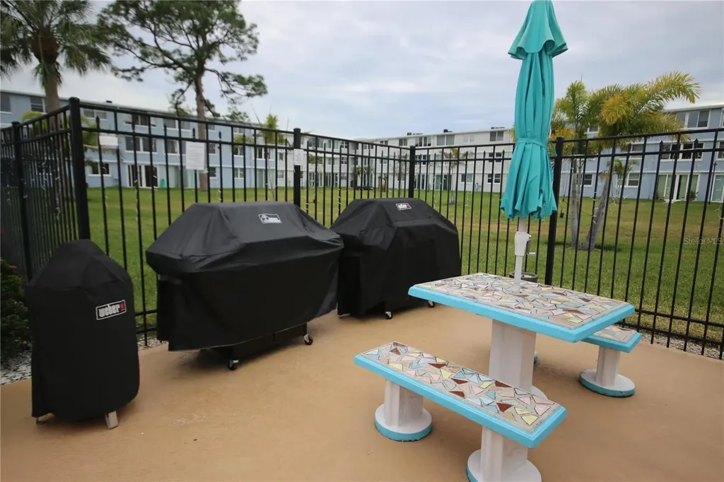 4880 Locust Street NE St Petersburg FL 33703