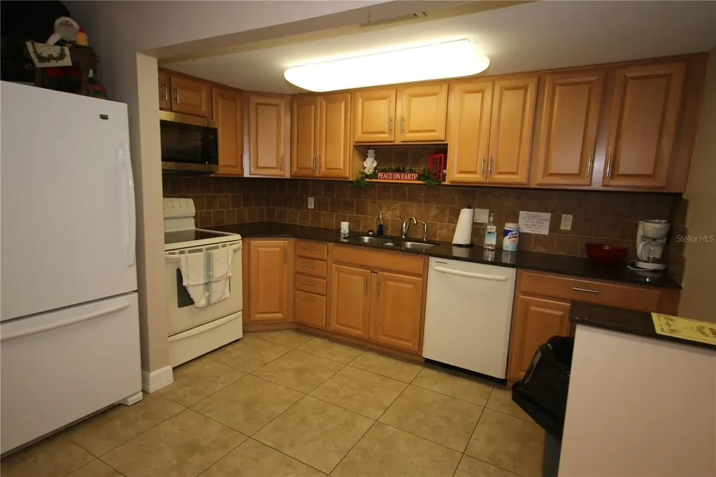 4880 Locust Street NE St Petersburg FL 33703