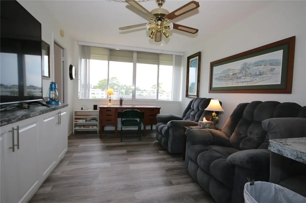 4880 Locust Street NE St Petersburg FL 33703