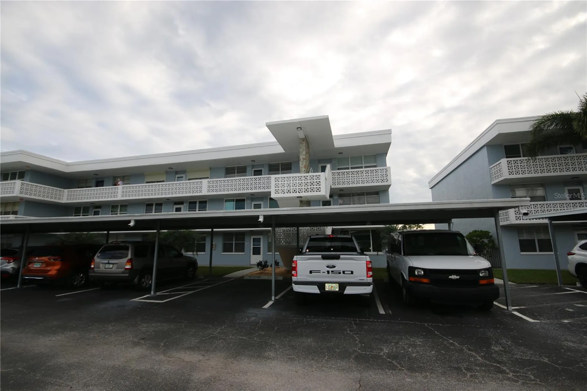 4880 Locust Street NE St Petersburg FL 33703