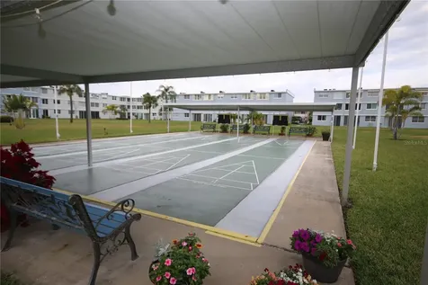 4880 Locust Street NE St Petersburg FL 33703
