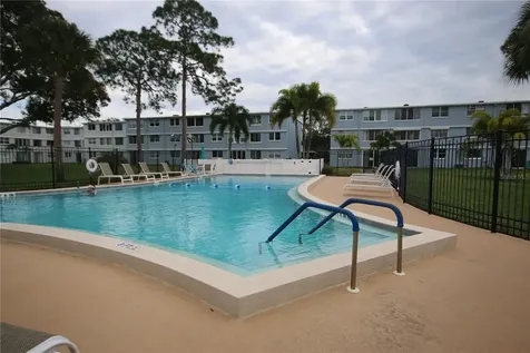 4880 Locust Street NE St Petersburg FL 33703