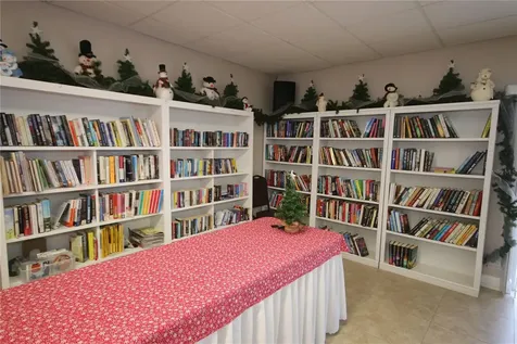 4880 Locust Street NE St Petersburg FL 33703