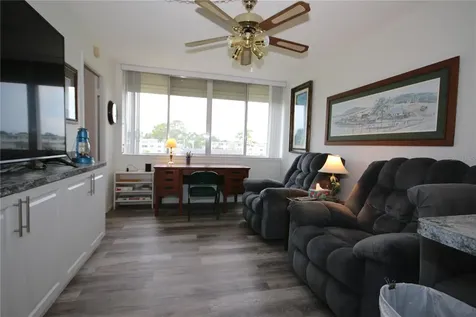 4880 Locust Street NE St Petersburg FL 33703