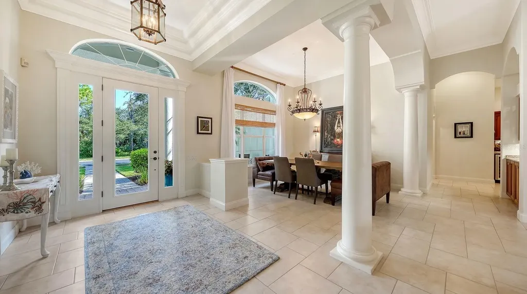 8960 Rocky Lake Court Sarasota FL 34238