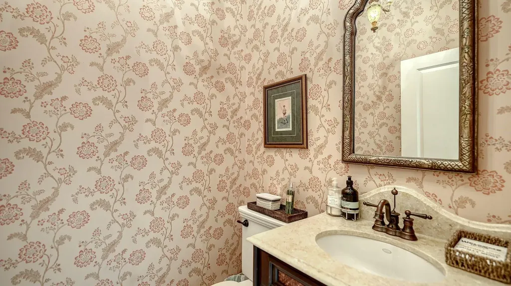 8960 Rocky Lake Court Sarasota FL 34238