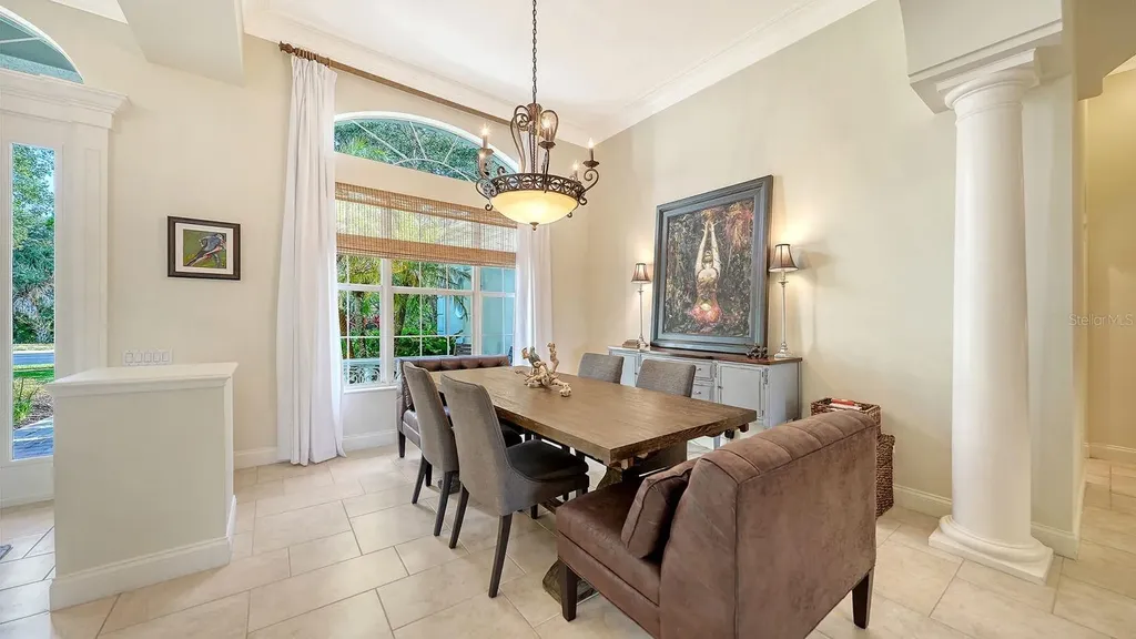 8960 Rocky Lake Court Sarasota FL 34238