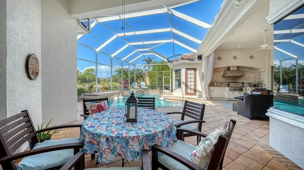 8960 Rocky Lake Court Sarasota FL 34238