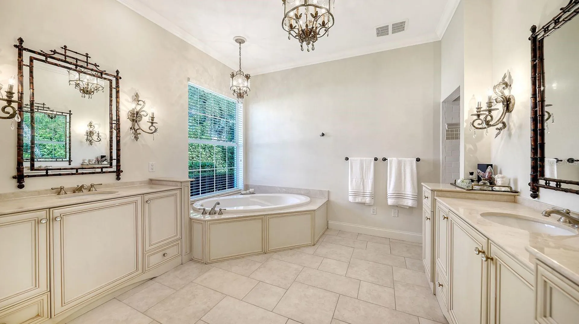 8960 Rocky Lake Court Sarasota FL 34238