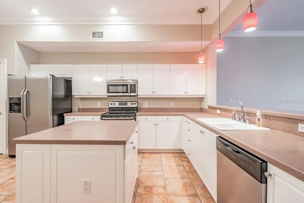 1626 Lago Vista Boulevard Palm Harbor FL 34685