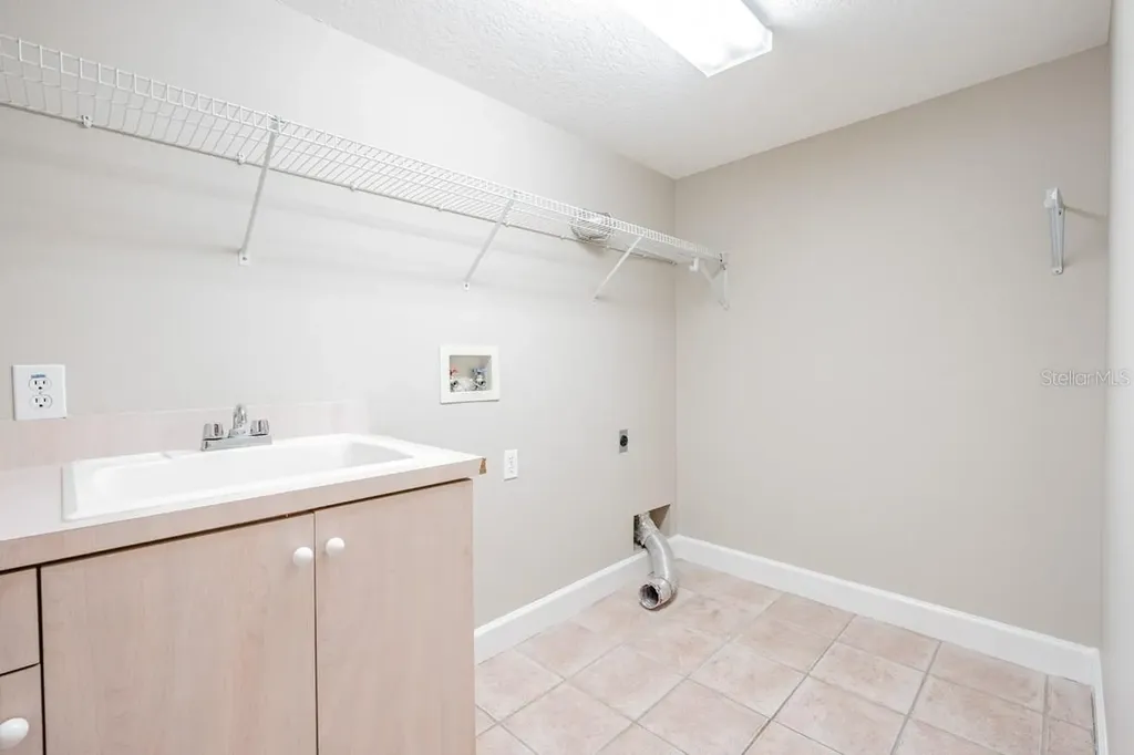 1626 Lago Vista Boulevard Palm Harbor FL 34685