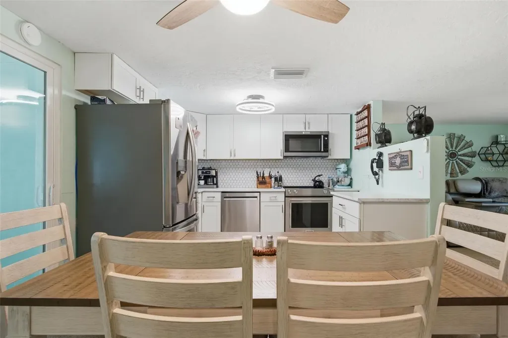 60 S Lincoln Avenue Beverly Hills FL 34465