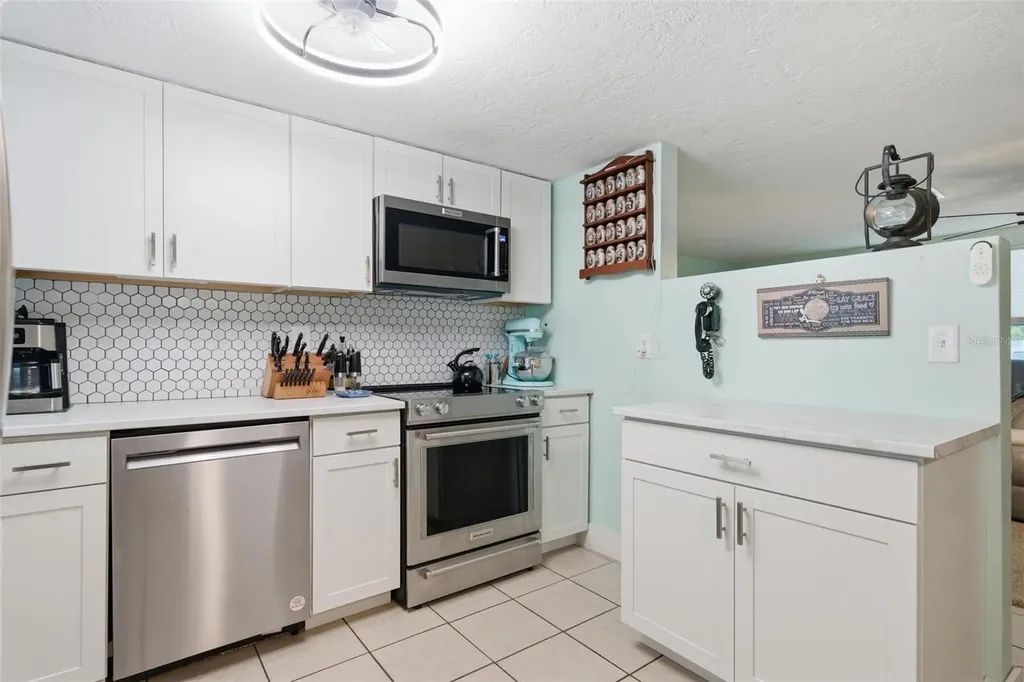 60 S Lincoln Avenue Beverly Hills FL 34465
