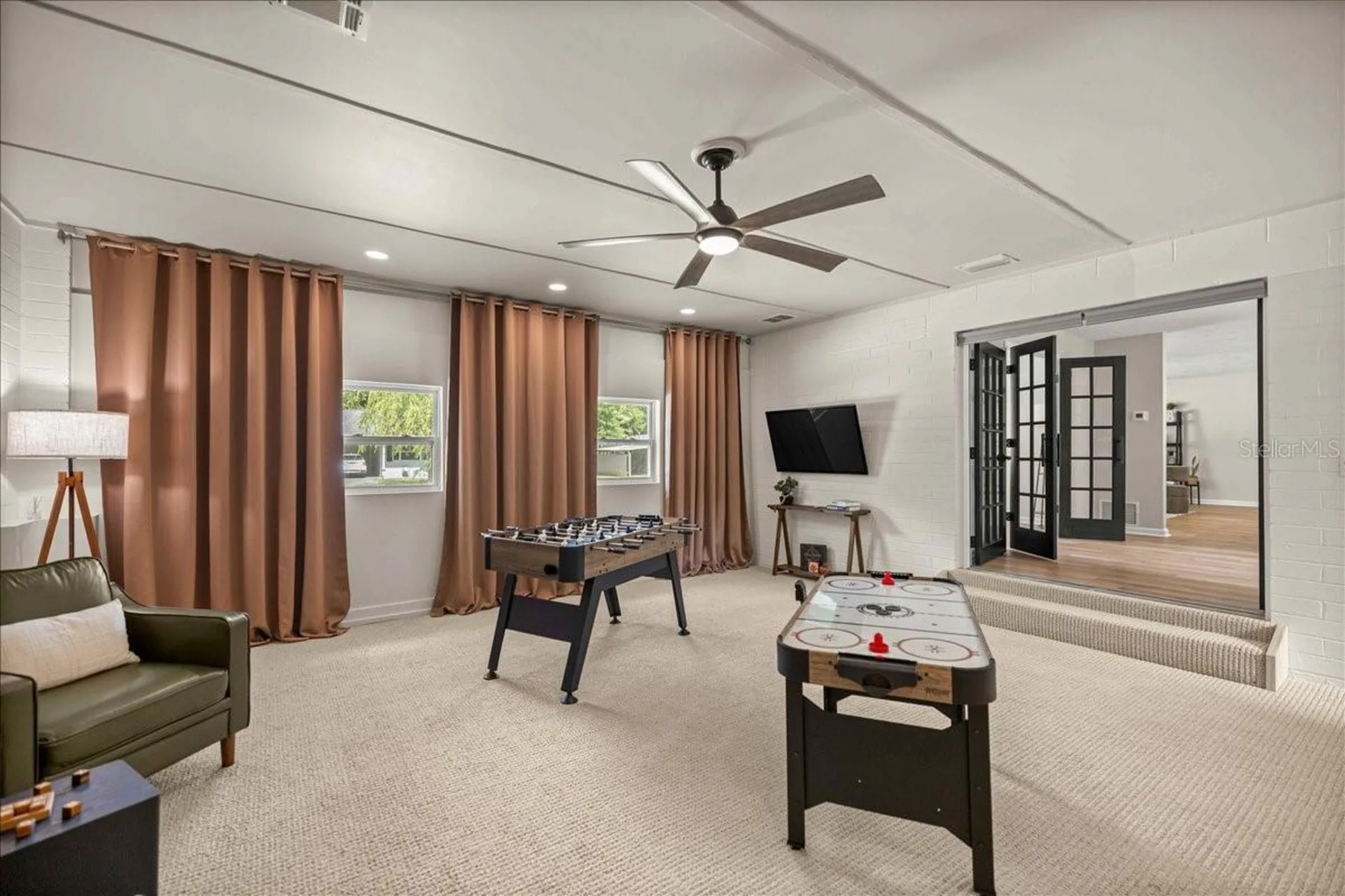 912 NE 17th Court Ocala FL 34470