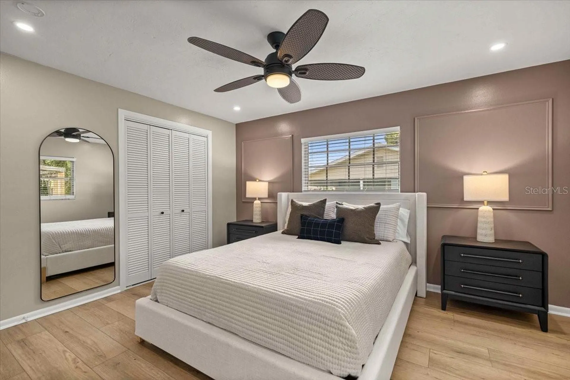 912 NE 17th Court Ocala FL 34470