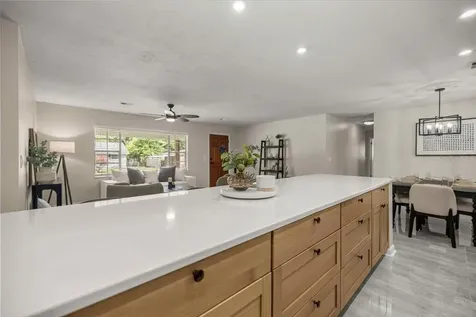 912 NE 17th Court Ocala FL 34470
