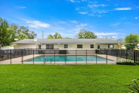 912 NE 17th Court Ocala FL 34470