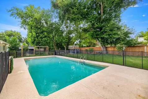 912 NE 17th Court Ocala FL 34470
