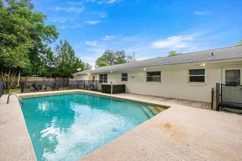 912 NE 17th Court Ocala FL 34470