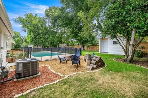 912 NE 17th Court Ocala FL 34470