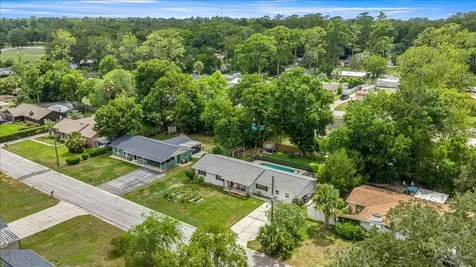 912 NE 17th Court Ocala FL 34470
