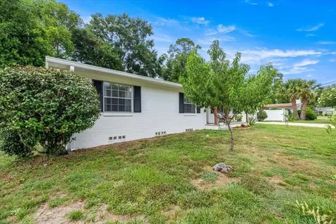 912 NE 17th Court Ocala FL 34470