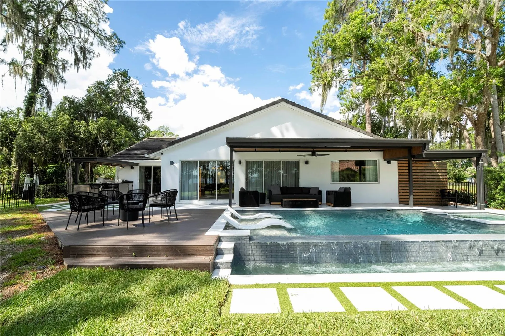 10129 Lone Tree Lane Orlando FL 32836