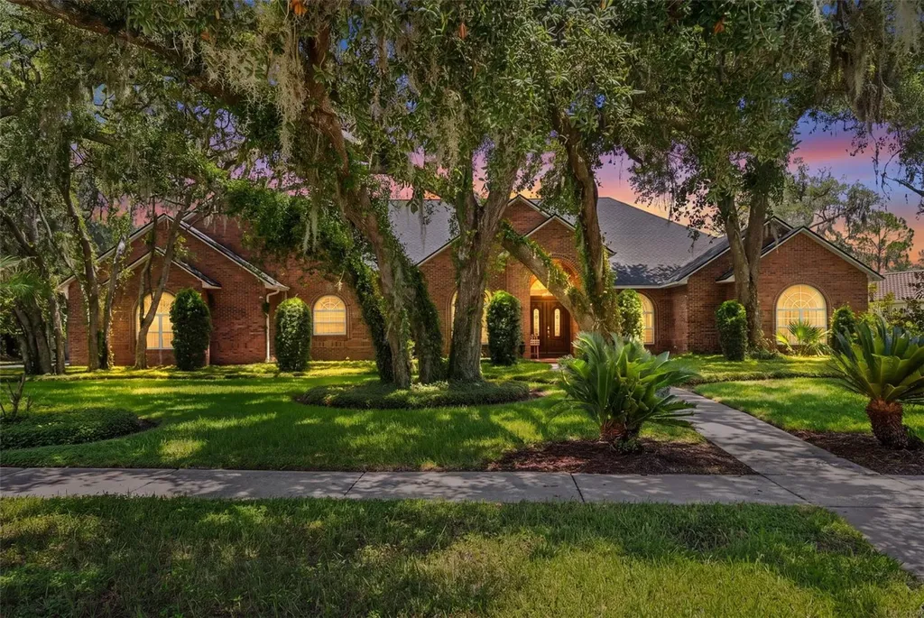 5804 Thoreau Place Lithia FL 33547