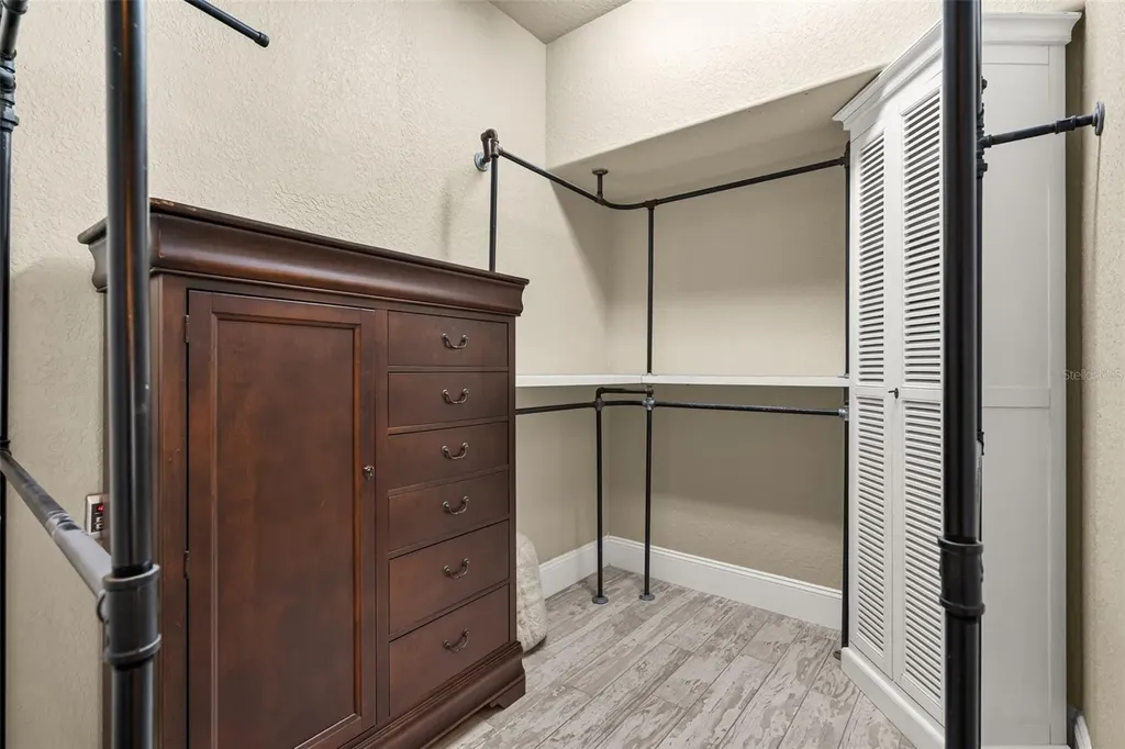 5804 Thoreau Place Lithia FL 33547