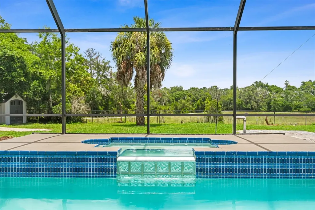 5804 Thoreau Place Lithia FL 33547