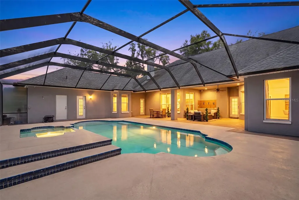 5804 Thoreau Place Lithia FL 33547