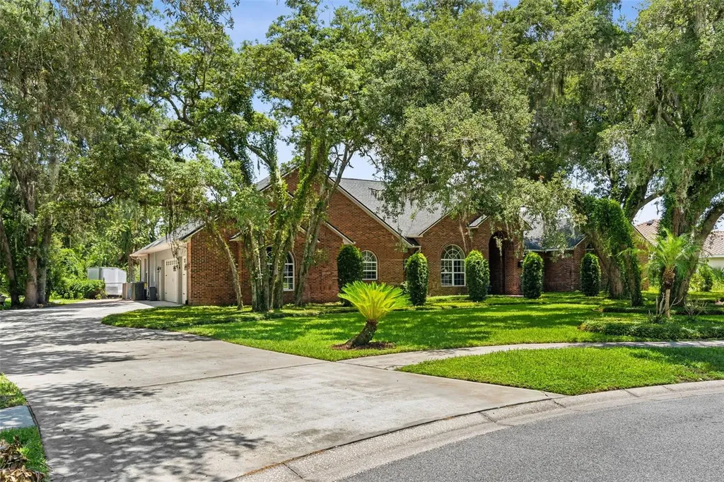 5804 Thoreau Place Lithia FL 33547