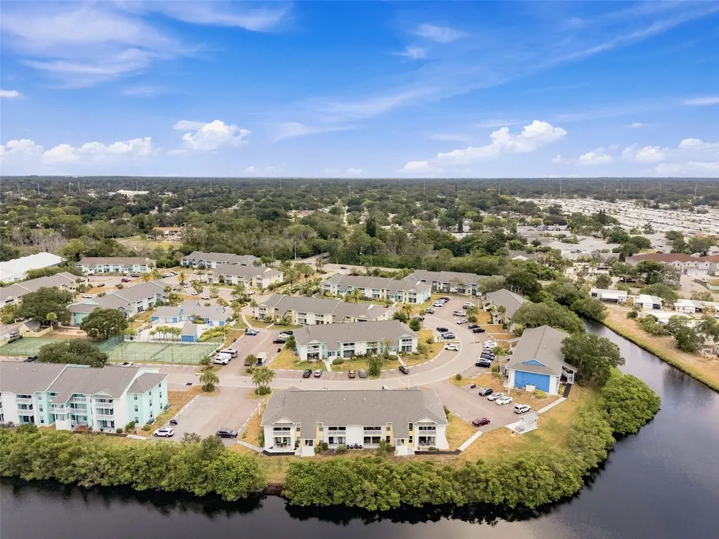 455 Alt 19 S Palm Harbor FL 34683