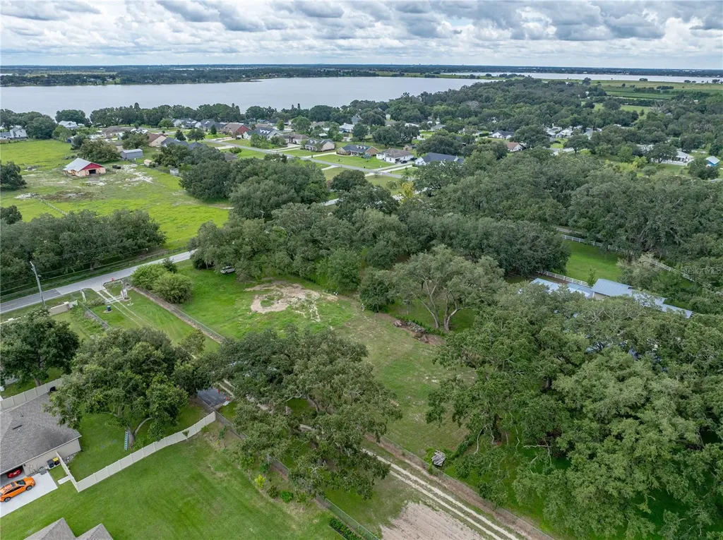 Old Berkley Road Auburndale FL 33823