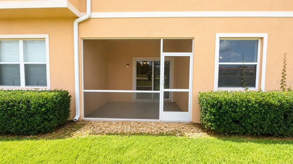 3696 Parkridge Circle Sarasota FL 34243