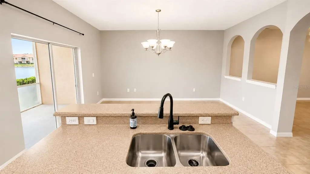 3696 Parkridge Circle Sarasota FL 34243