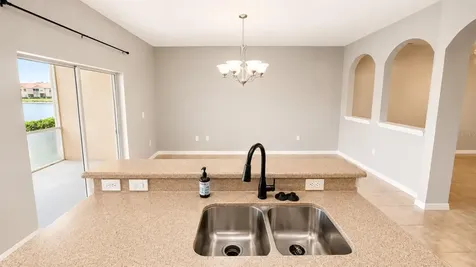3696 Parkridge Circle Sarasota FL 34243
