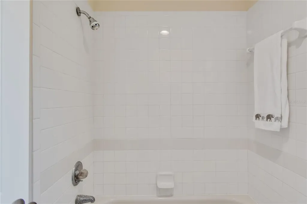 100 Coral Reef Court N Palm Coast FL 32137