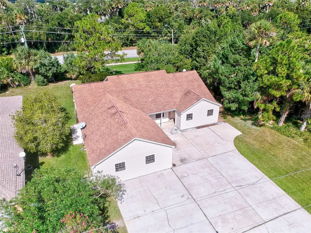 100 Coral Reef Court N Palm Coast FL 32137