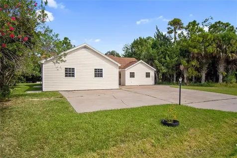 100 Coral Reef Court N Palm Coast FL 32137