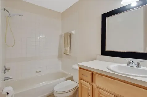 100 Coral Reef Court N Palm Coast FL 32137