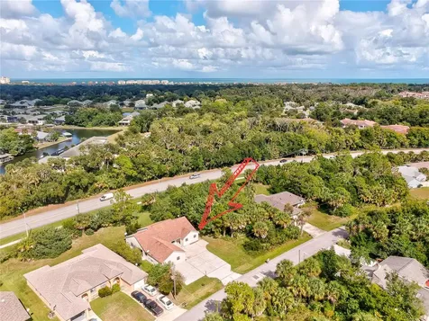 100 Coral Reef Court N Palm Coast FL 32137