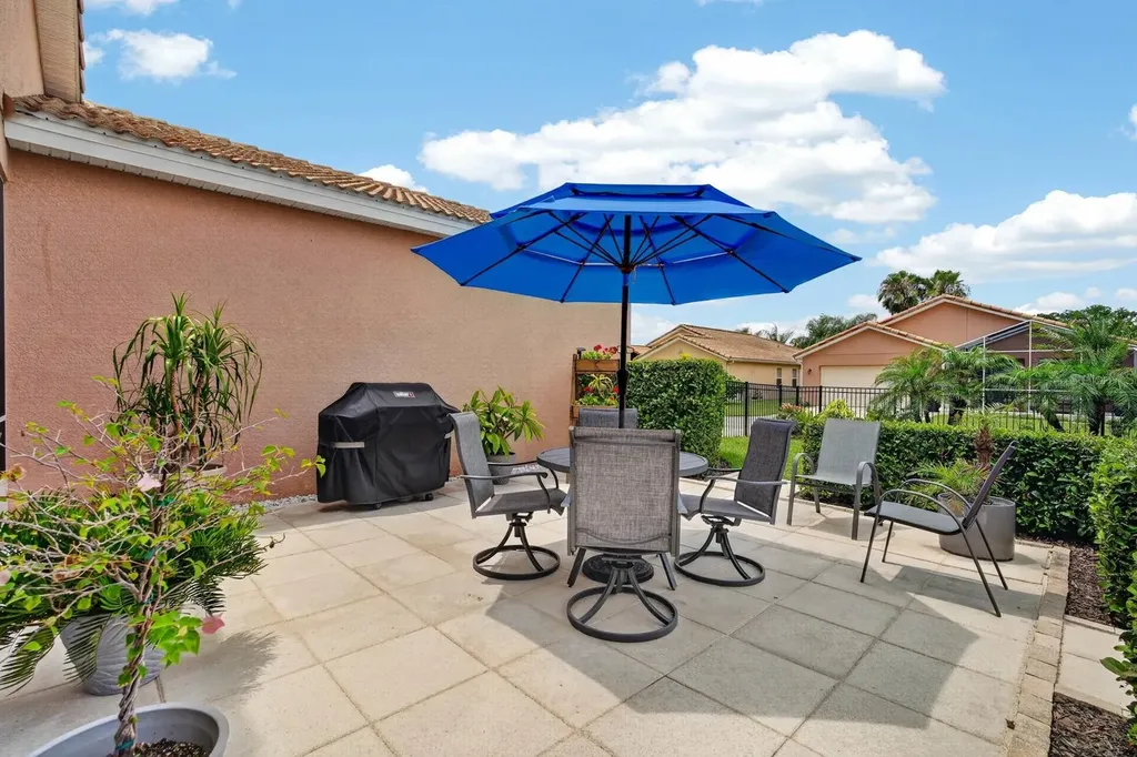 3451 Poneta Avenue New Smyrna Beach FL 32168