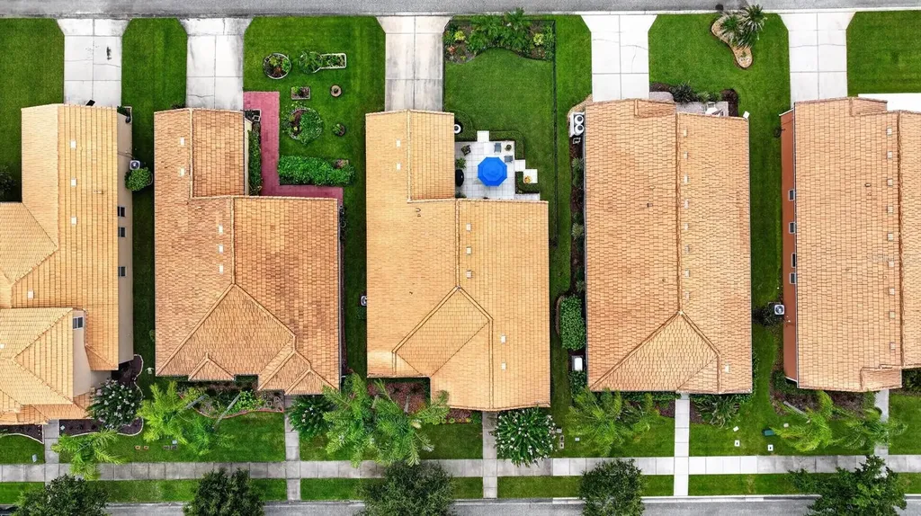 3451 Poneta Avenue New Smyrna Beach FL 32168