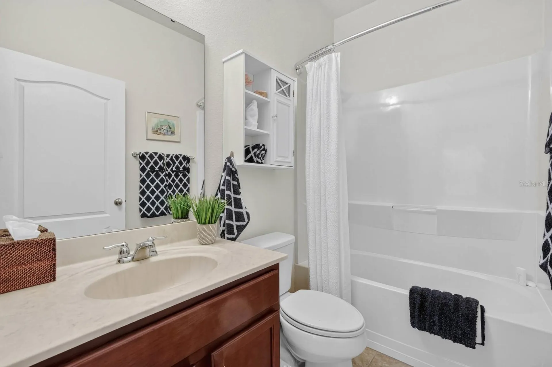 3451 Poneta Avenue New Smyrna Beach FL 32168