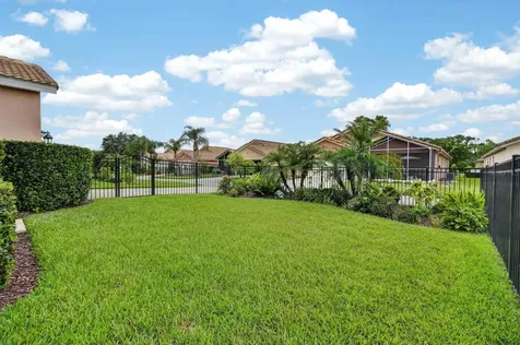 3451 Poneta Avenue New Smyrna Beach FL 32168