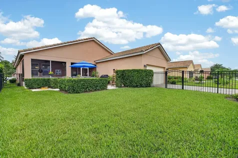 3451 Poneta Avenue New Smyrna Beach FL 32168