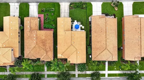 3451 Poneta Avenue New Smyrna Beach FL 32168